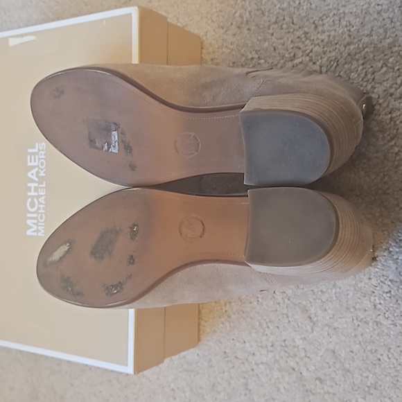 🛑MICHAEL KORS Shaw Flat Bootie - Picture 4 of 5